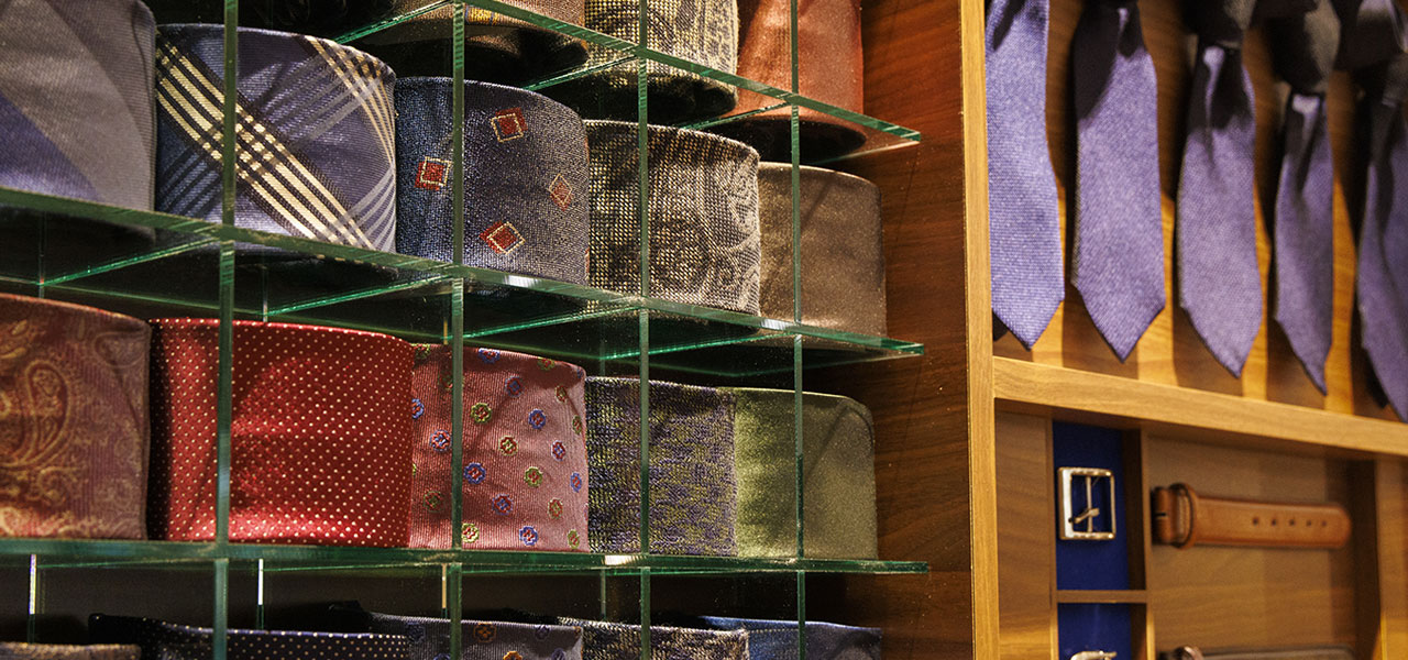 ららぽーとEXPOCITY店 | オーダースーツブランドDIFFERENCE（ディファレンス）